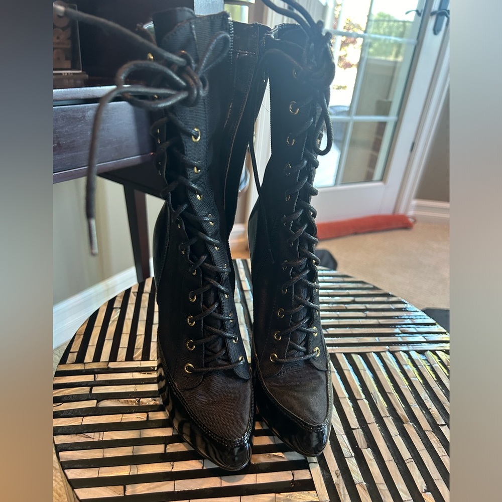 Steve Madden high lace boots
